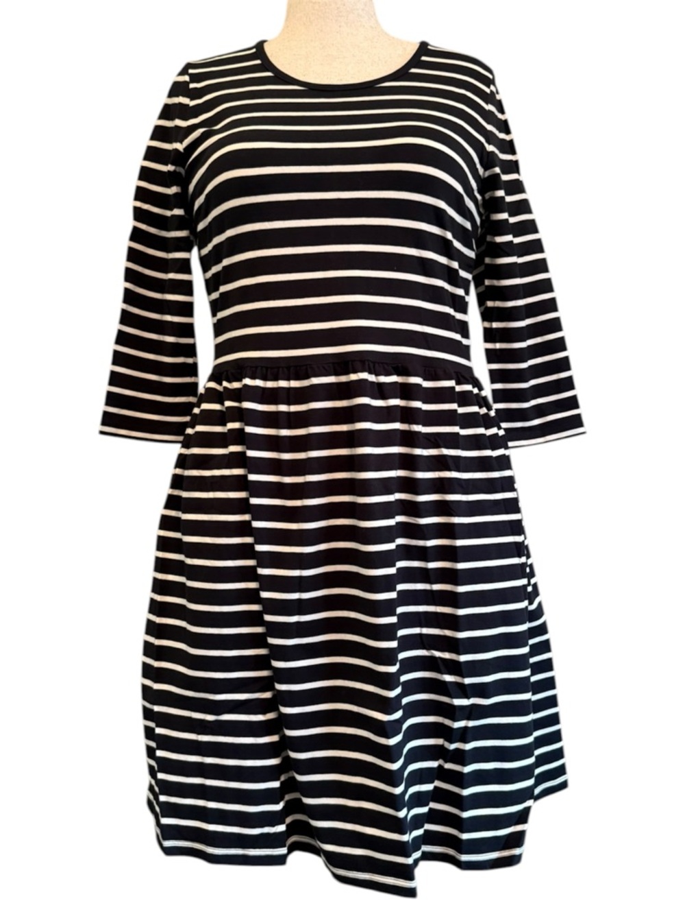Hanna Andersson black & white Elisabet Dress L NWT